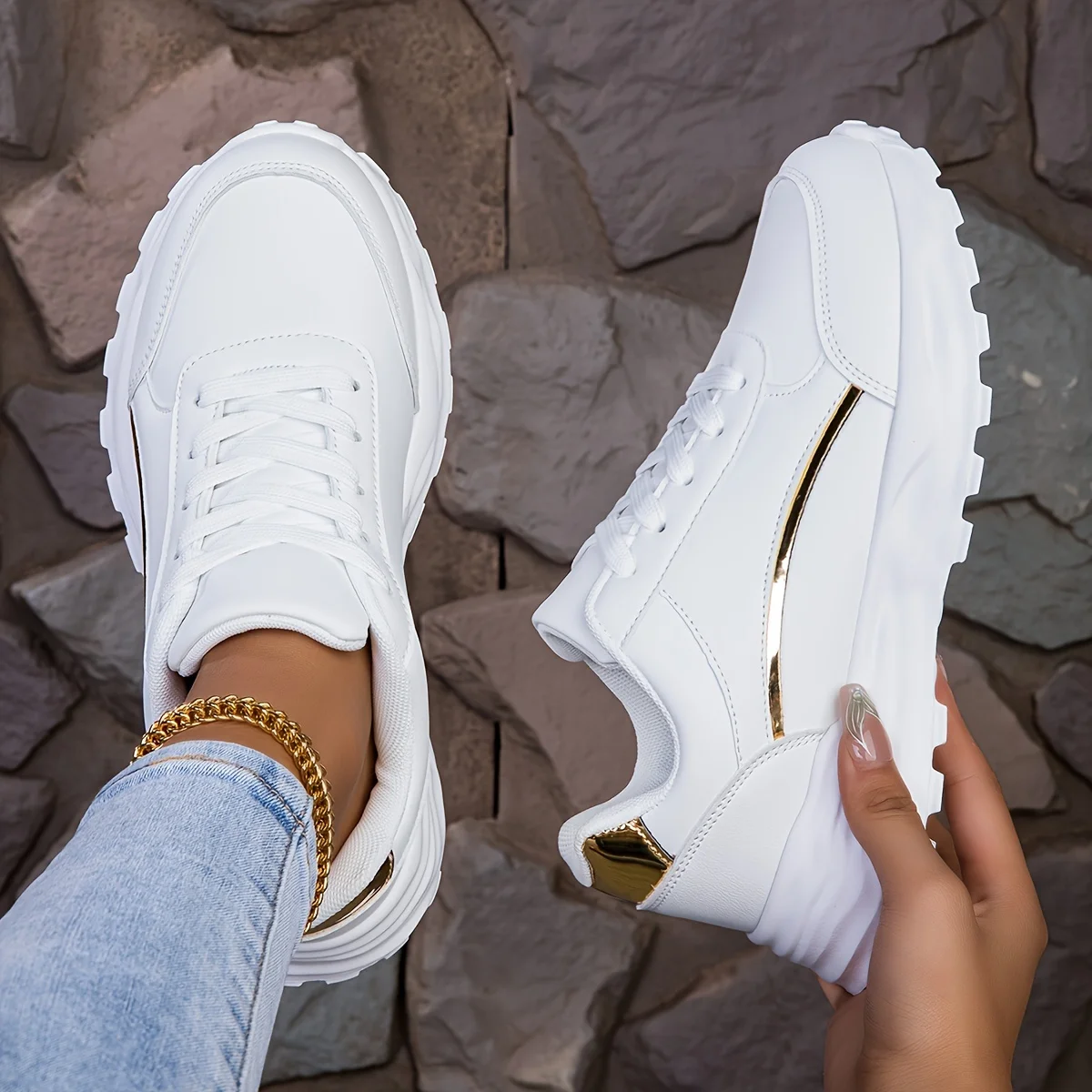 Women's Solid Color Casual Sneaker, Lace-up Lightweight Soft Sole Walking Shoes, Low-Top Comfortable Training Shoes - Image 4